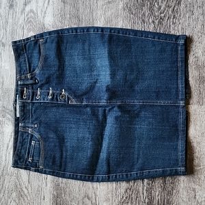 Levi's jean skirt